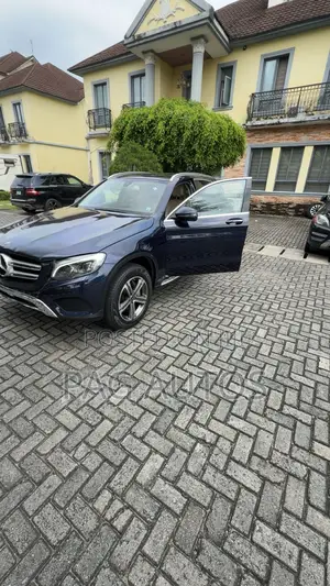 Mercedes-Benz GLC-Class 2018 Blue