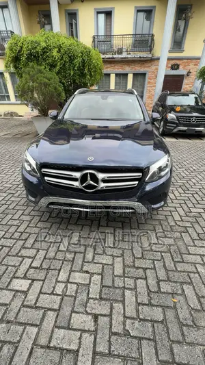 Mercedes-Benz GLC-Class 2018 Blue