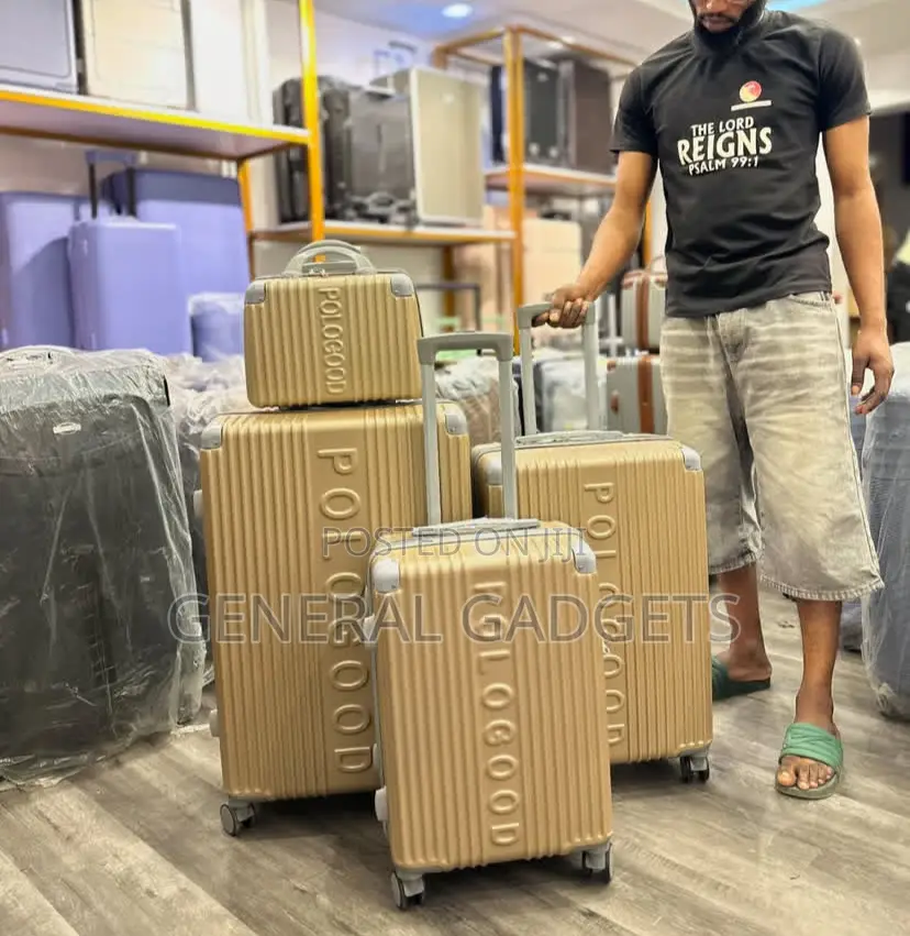 2025 Luxury Travel Set