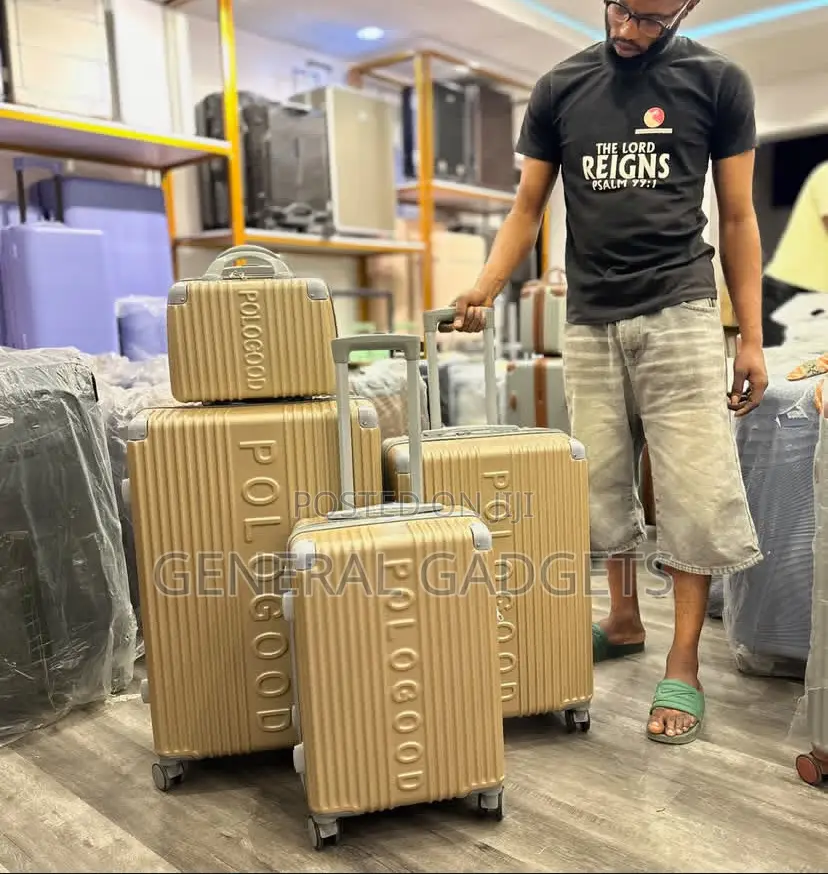 2025 Luxury Travel Set