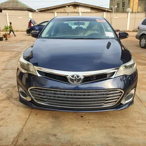 Toyota Avalon XLE 4dr Sedan (3.5L 6cyl 6A) 2014 Blue
