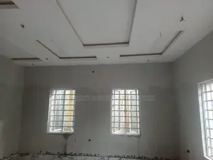 4bdrm Bungalow in Sunshine School, Ologuneru for sale