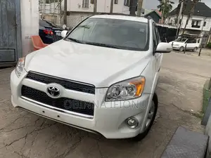 Toyota RAV4 2009 White