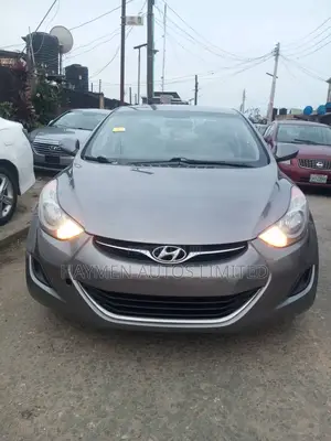 Hyundai Elantra Limited Sedan FWD (1.8L 4cyl 6A) 2013 Gray