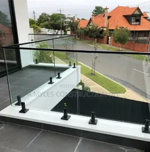 First Lady Glass Handrail