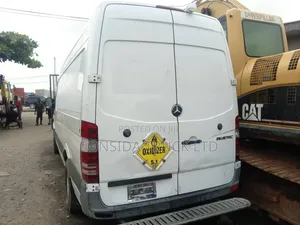 Mercedes-Benz Vito 1998 White