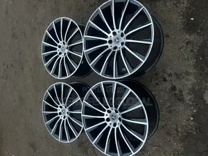 21r Mercedes Benz