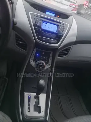 Hyundai Elantra Limited Sedan FWD (1.8L 4cyl 6A) 2013 Gray