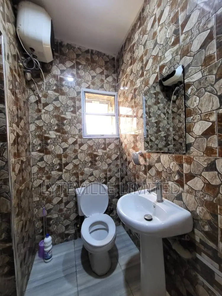Neat Studio Apartment