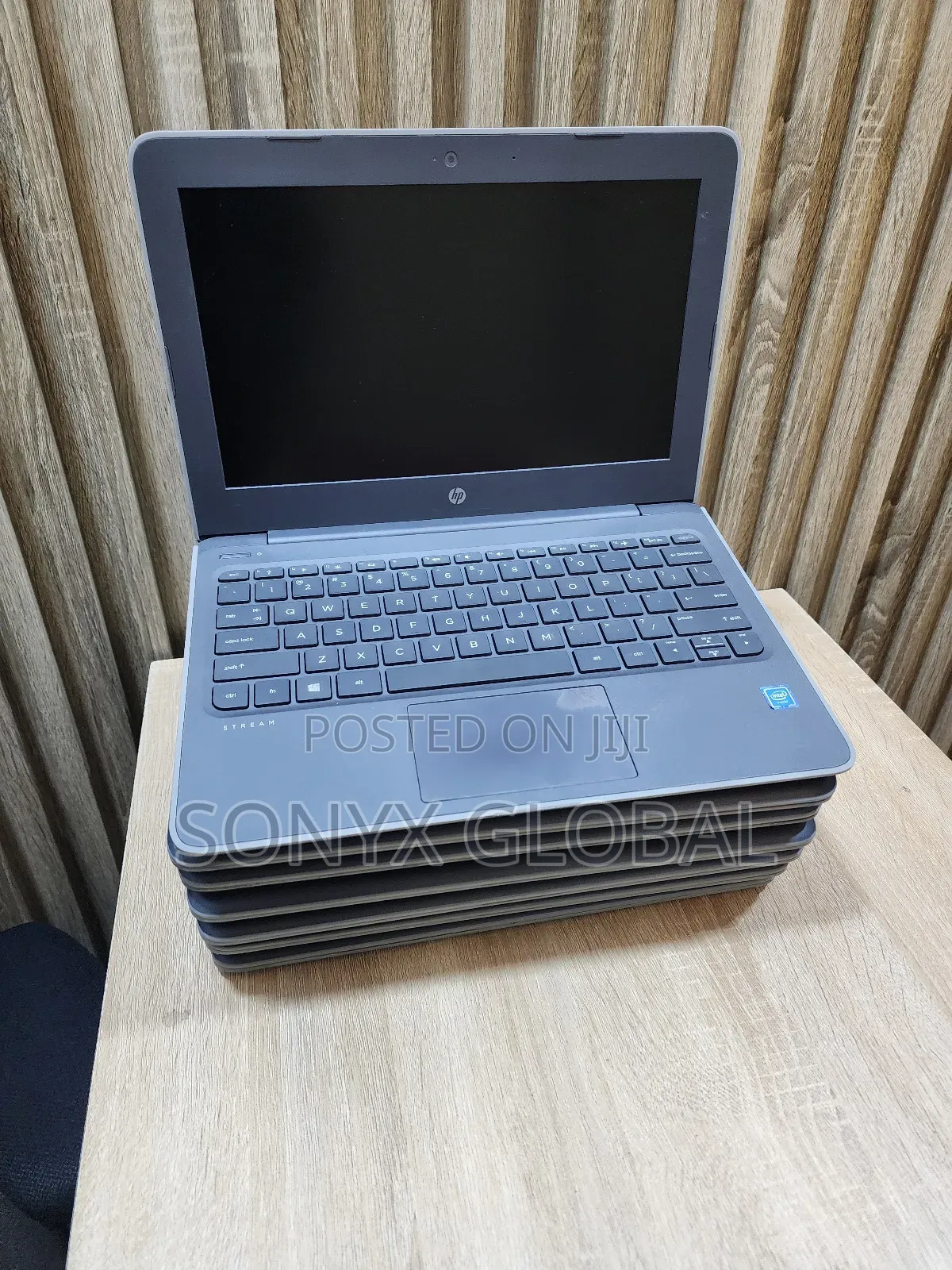 Laptop HP Stream 11 Pro G4 EE 4GB Intel Pentium SSD 128GB