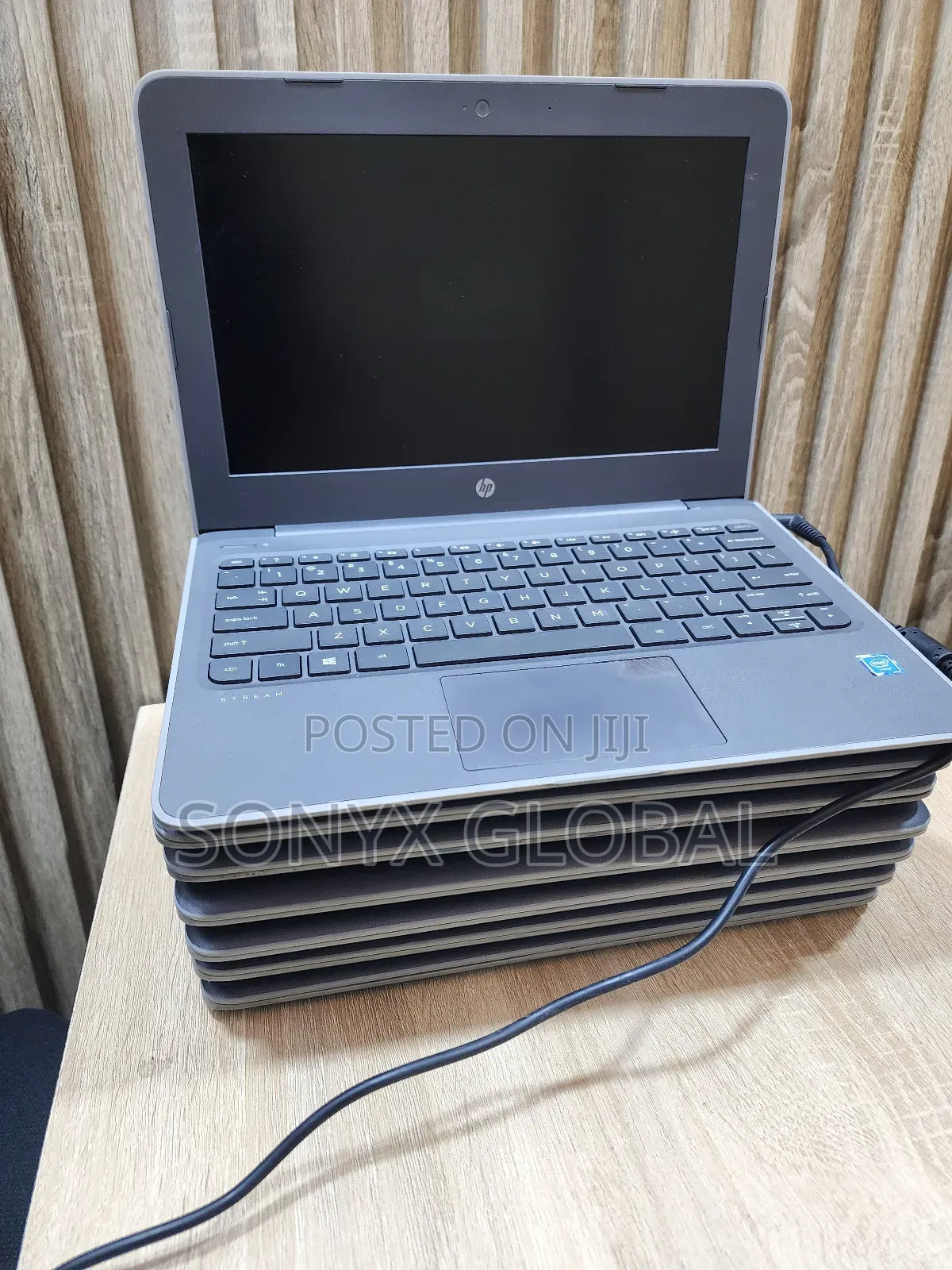 Laptop HP Stream 11 Pro G4 EE 4GB Intel Pentium SSD 128GB