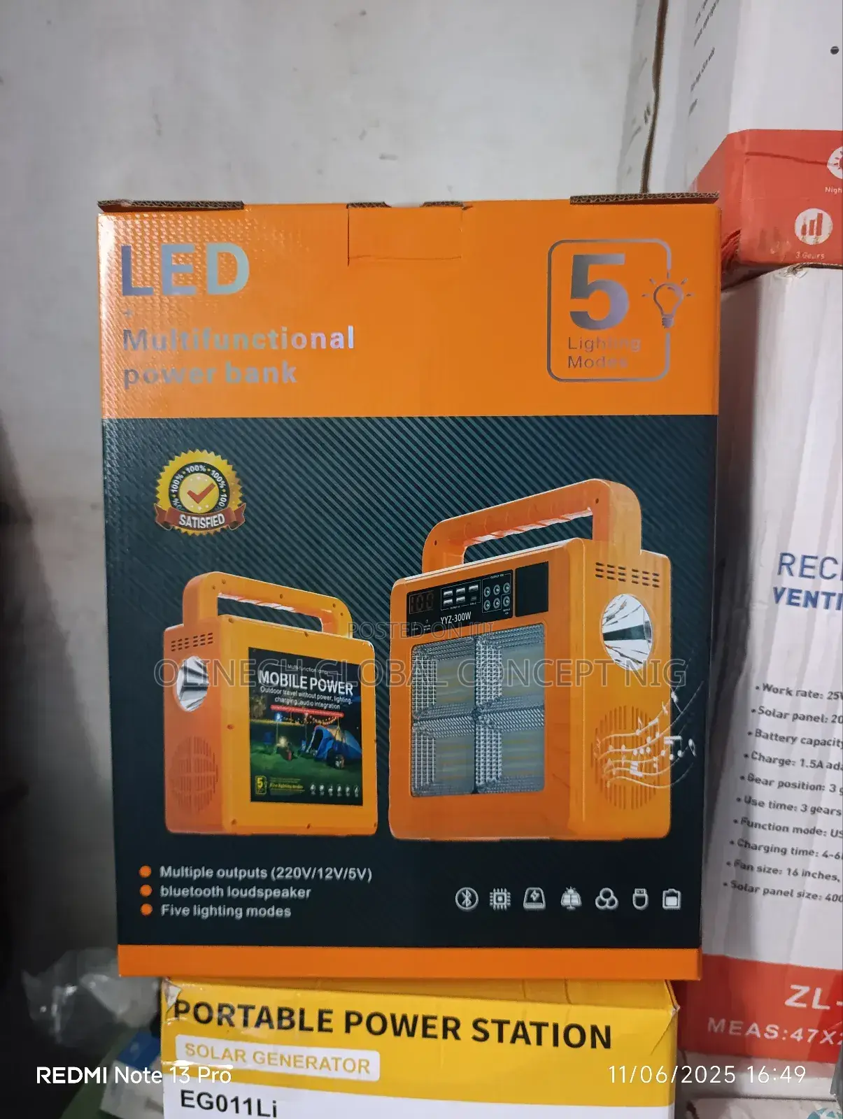 300 W Multifunction Solar Generator