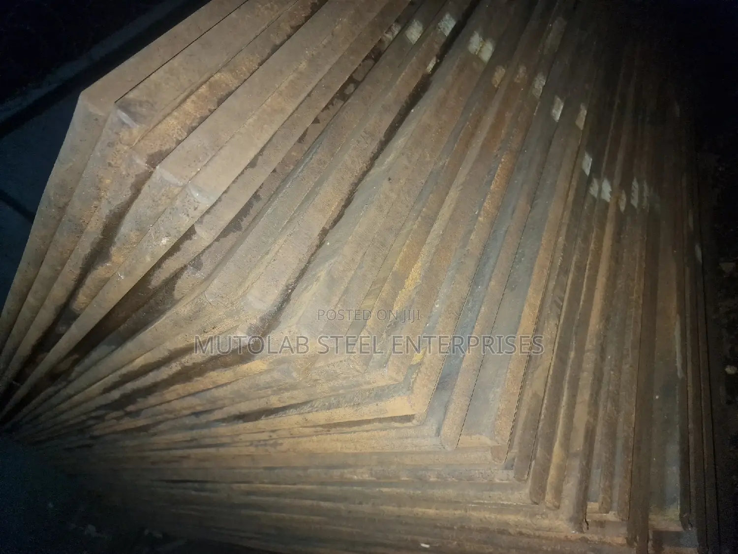 Plates in Different Thickness