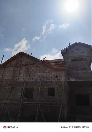 5bdrm Duplex in Kyc Estate, Pyakasa for sale