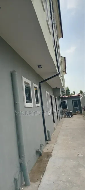 2bdrm Block of Flats in Off Mobil Road Ilaje for rent