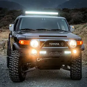 Toyota Fj Cruiser Curved Off-Road Led Light Bar Kit.Size: 52 Inches
