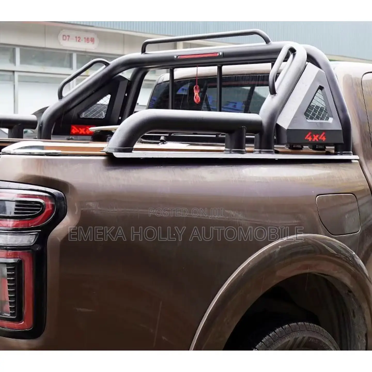 Universal Off-Road Roll Bar Protector for Pickups