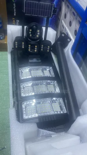 3 Videos PTZ Solar Street Light and Camera
