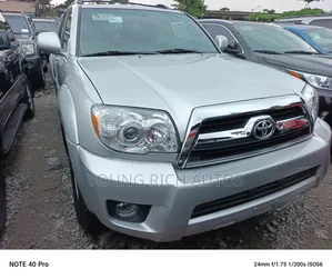 Toyota 4-Runner 2005 Silver