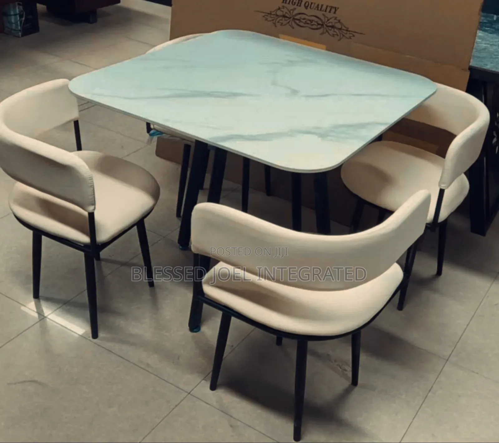 Portable Dinning Table