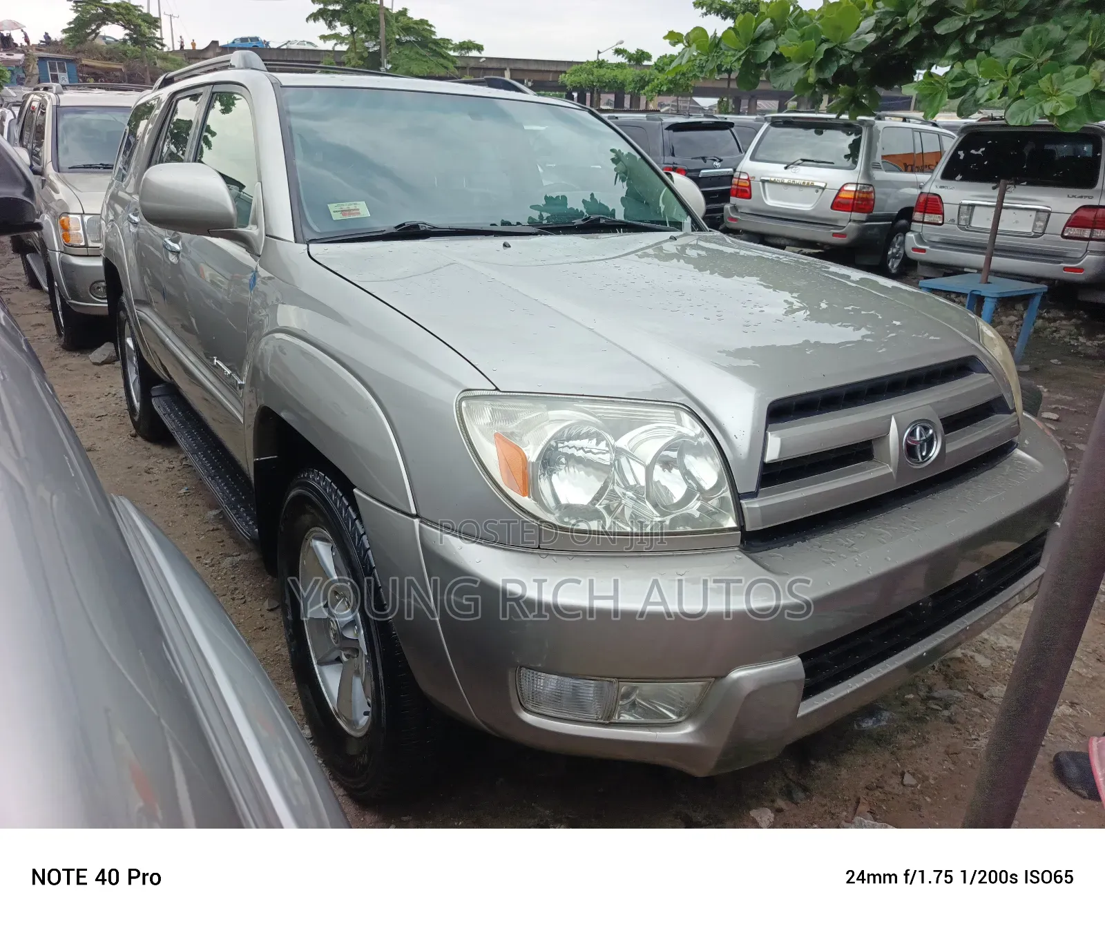 Toyota 4-Runner 2004 Gold