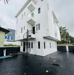 4bdrm Duplex in Adeniyi Jones Ikeja for sale