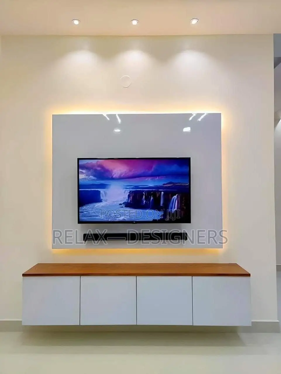Potable Led Tv  Stand.