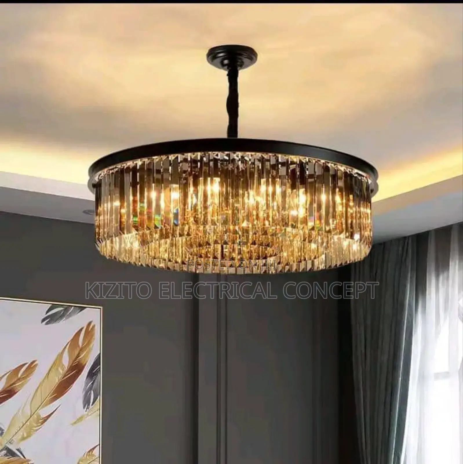 Nodic Noir Chandelier Light