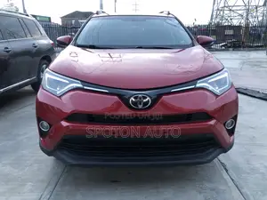 Toyota RAV4 XLE AWD (2.5L 4cyl 6A) 2017 Red