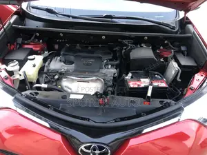 Toyota RAV4 XLE AWD (2.5L 4cyl 6A) 2017 Red