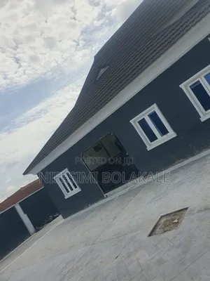 6bdrm Bungalow in Akoto Estate, Elebu,, Akala Express for sale