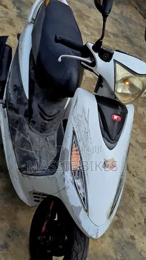 Kymco Xciting 2014 White