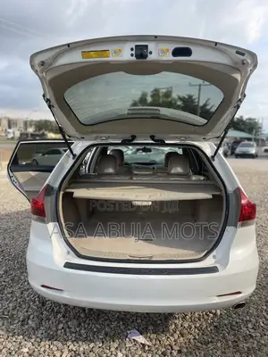 Toyota Venza LE 4dr Wagon (2.7L 4cyl 6A) 2015 White