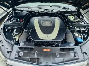 Mercedes-Benz C300 2010 Black