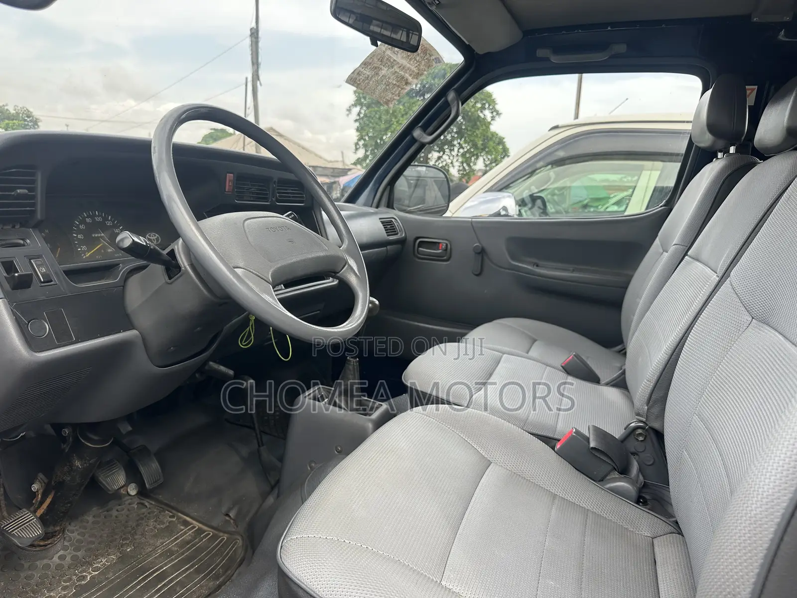 Toyota HiAce 2004 Blue