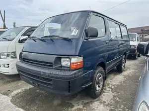 Toyota HiAce 2004 Blue