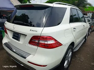 Mercedes-Benz M Class ML350 4MATIC 4dr SUV AWD (3.5L 6cyl 7A) 2015
