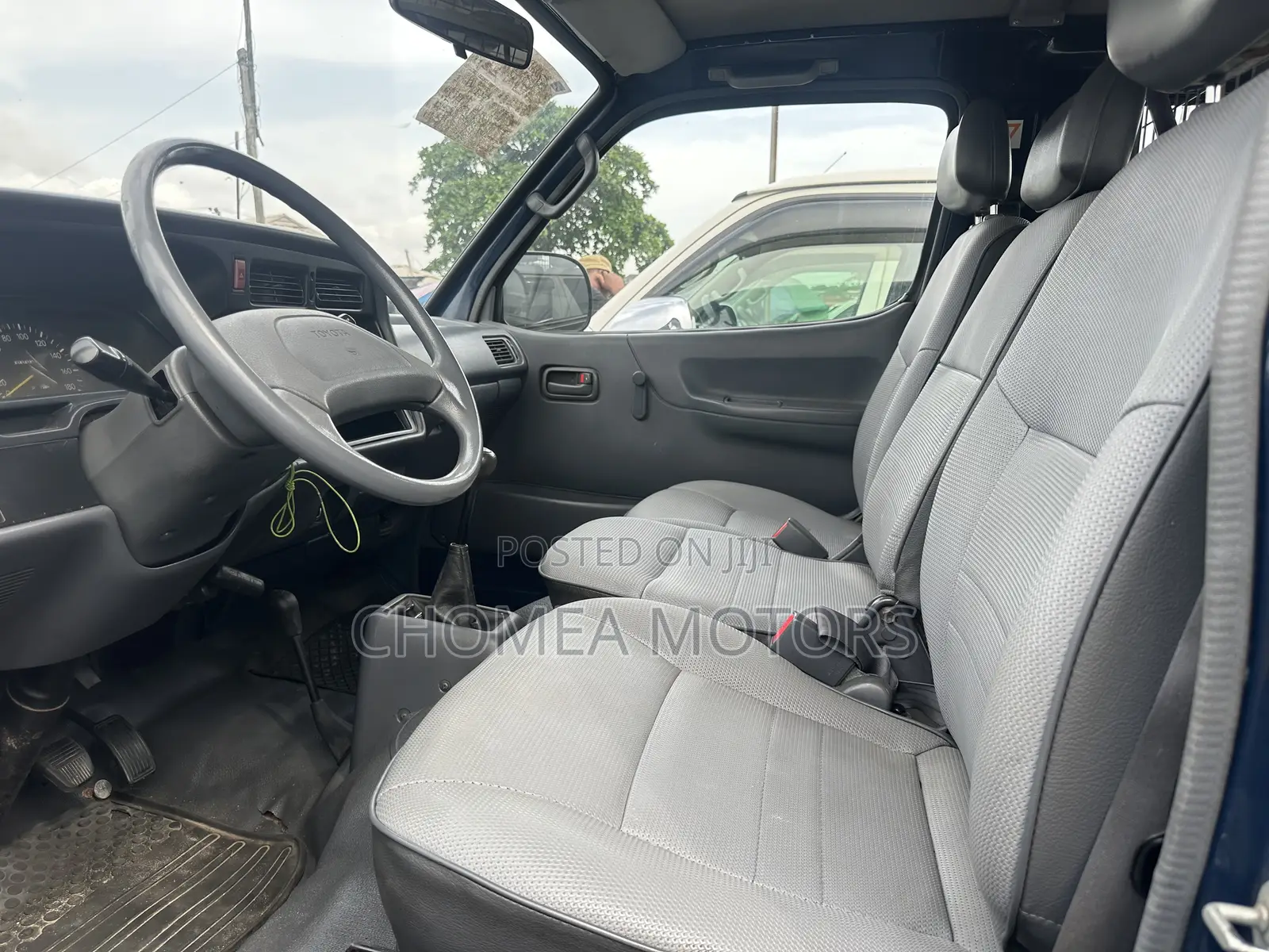 Toyota HiAce 2004 Blue