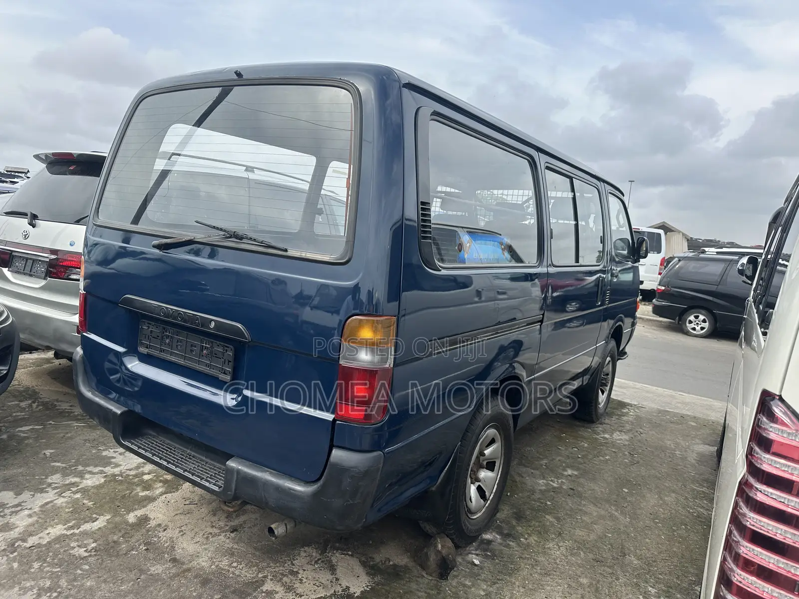 Toyota HiAce 2004 Blue
