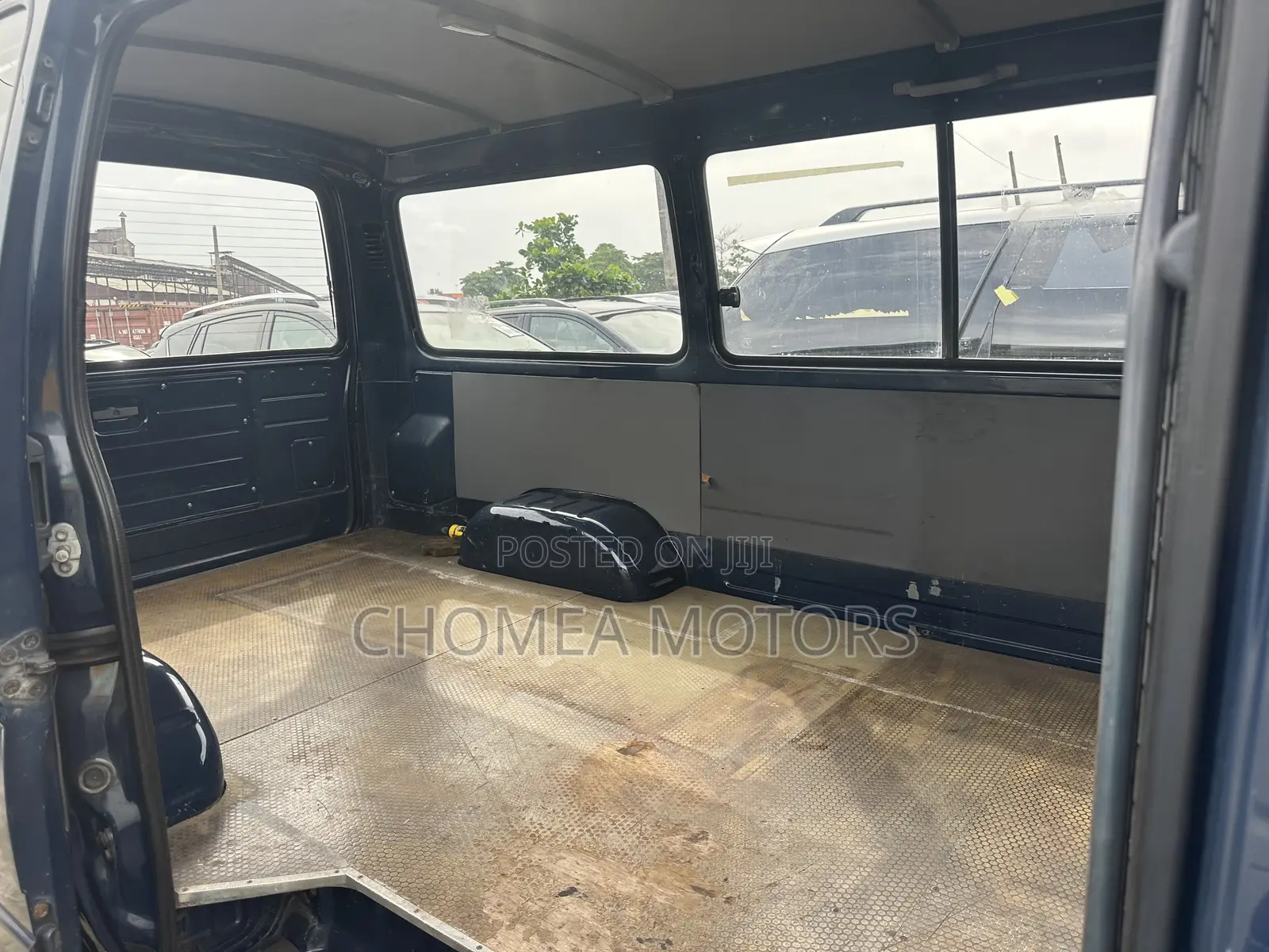 Toyota HiAce 2004 Blue