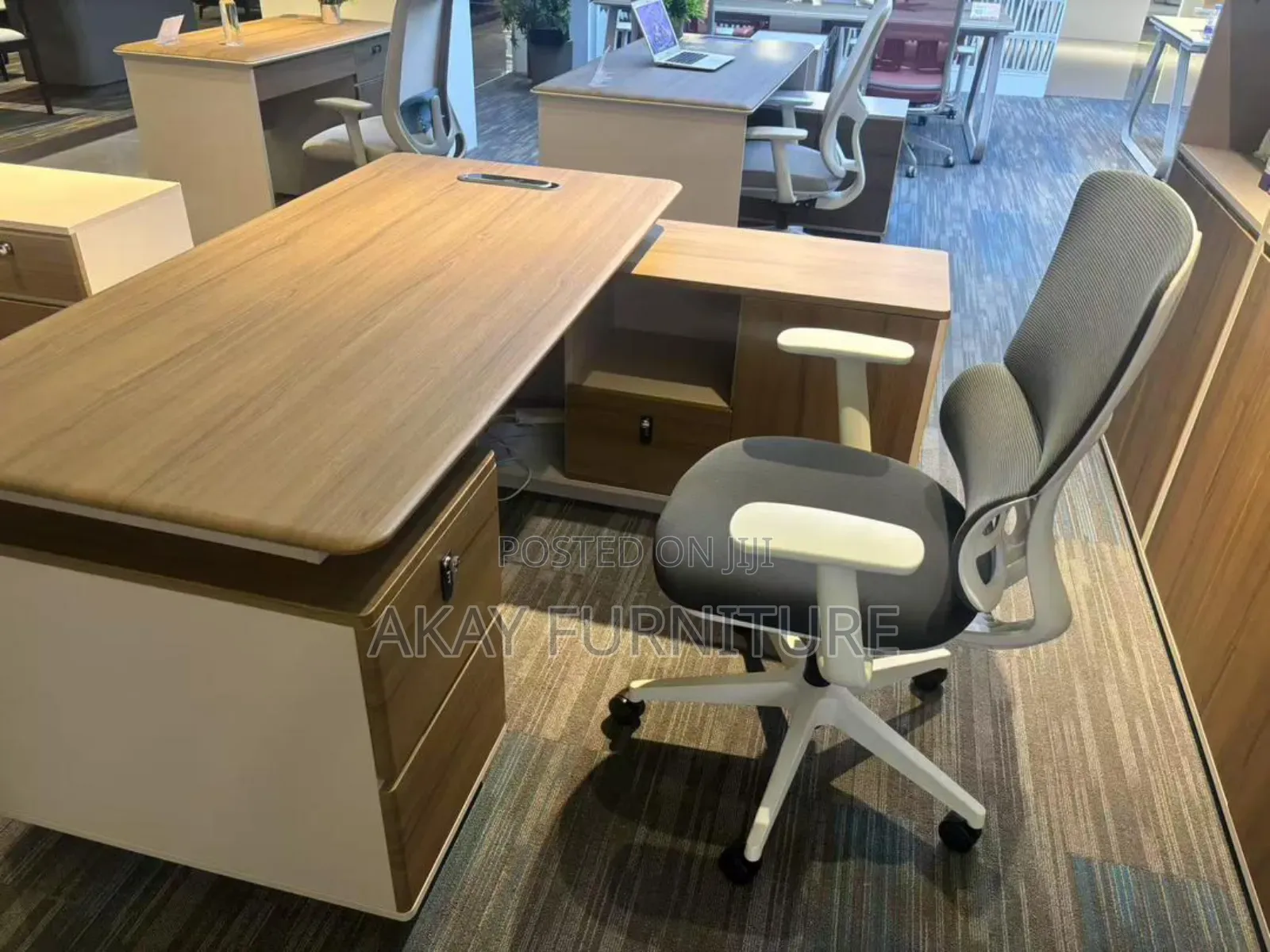 1.8 Meters Executive Table