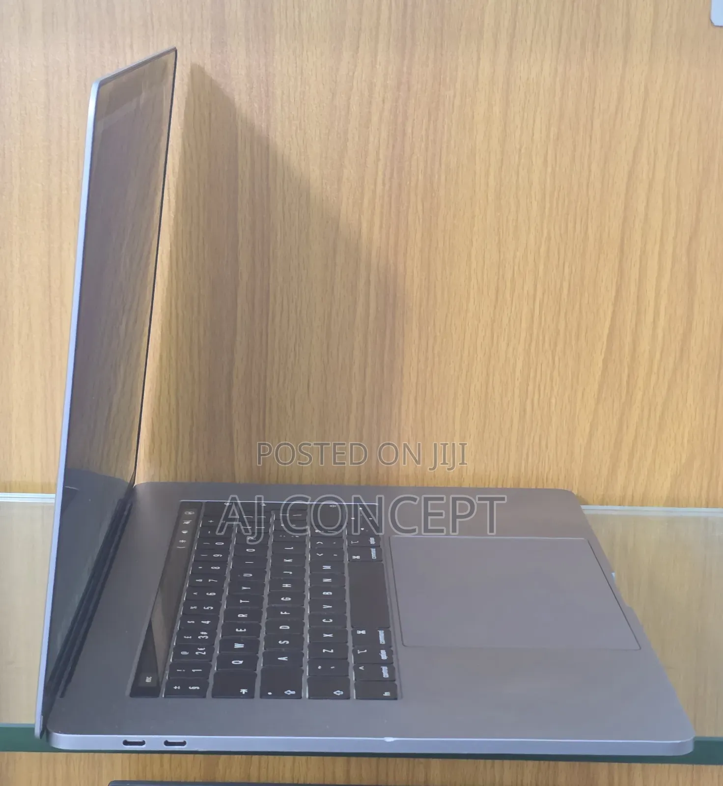 Laptop Apple MacBook Pro 2019 16GB Intel Core i7 SSD 256GB
