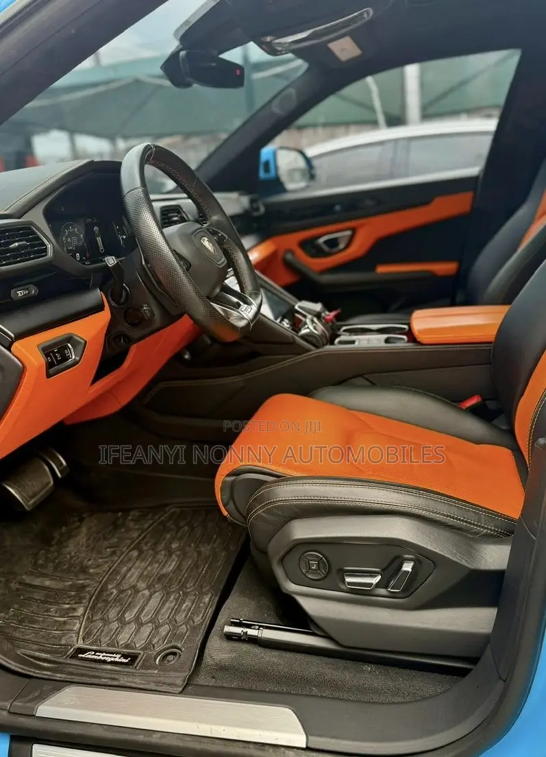 Lamborghini Urus Base 4dr AWD 2020 Blue