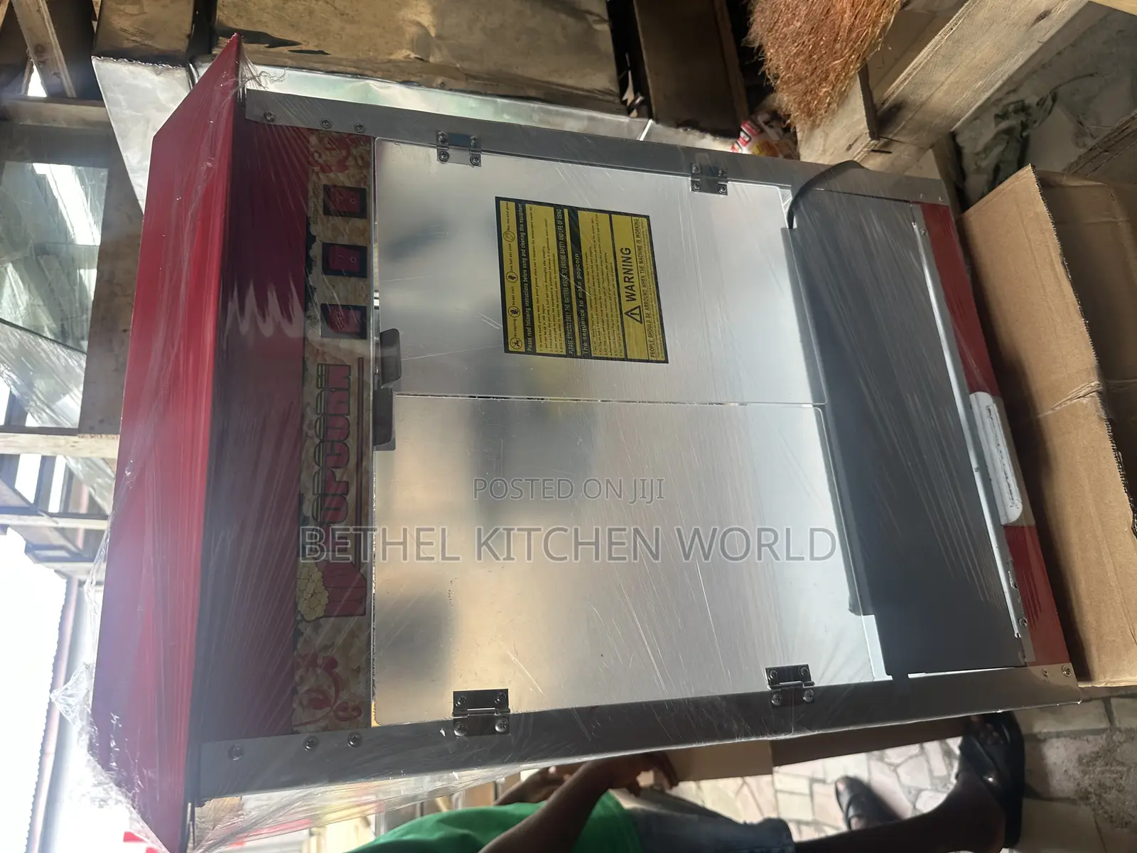 Red Popcorn Machine