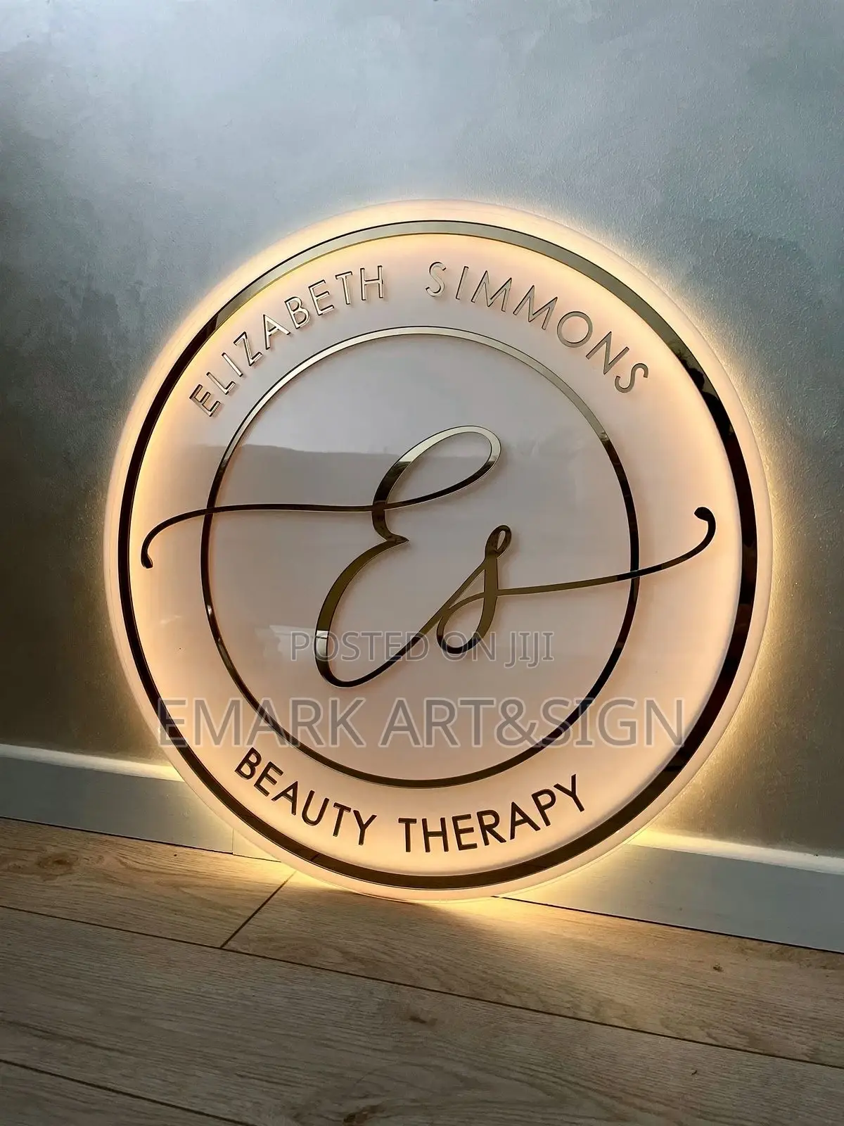 Round Signage