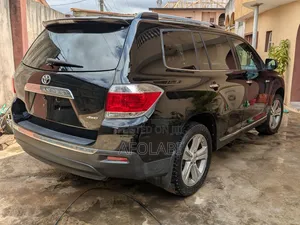 Toyota Highlander Limited 2012 Black
