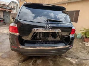 Toyota Highlander Limited 2012 Black