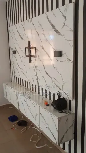 Marble/Marble Tv-Console
