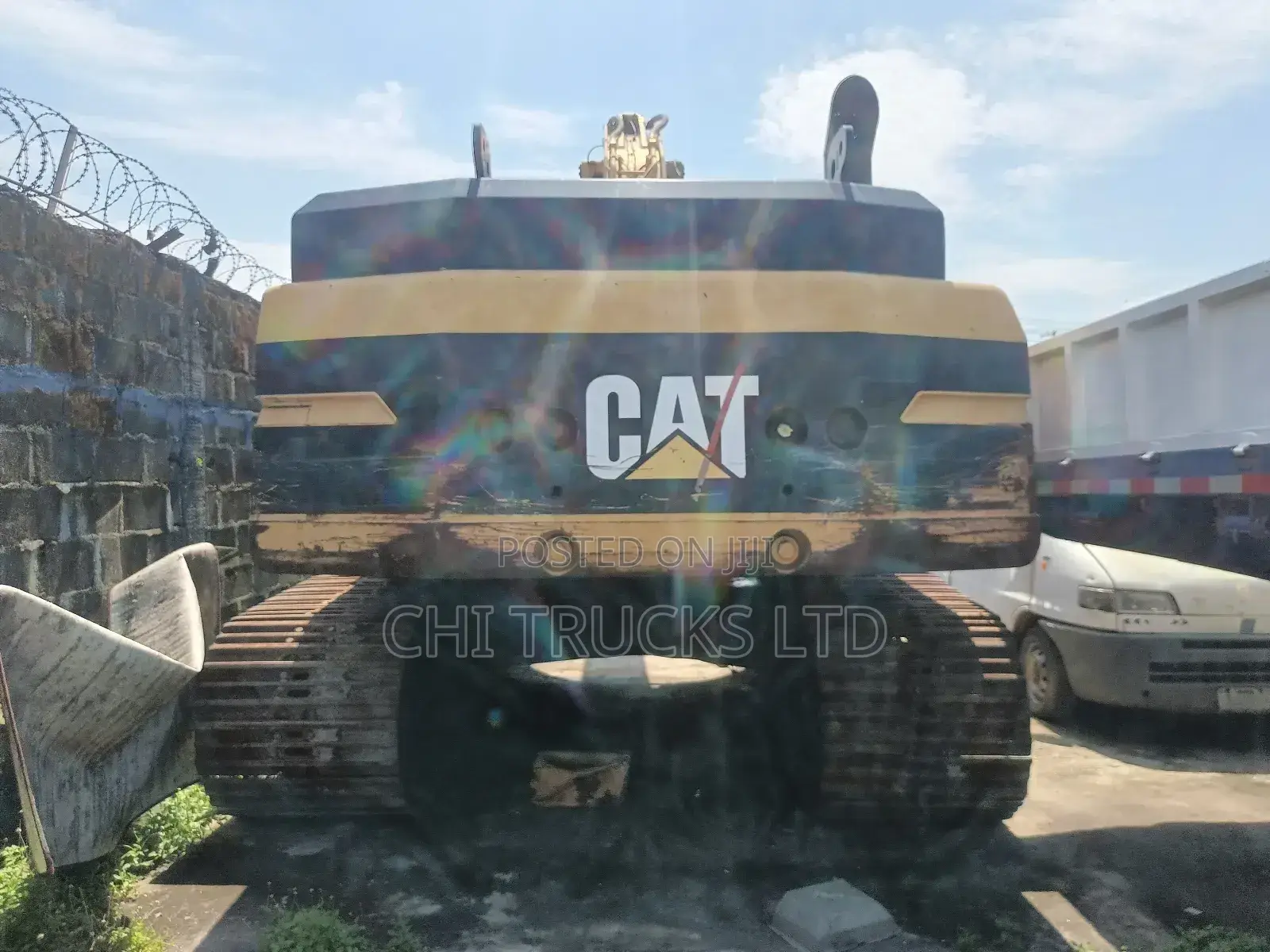 E-408 Caterpillar Excavator