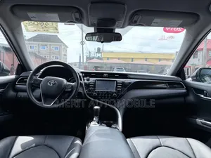 Toyota Camry LE (2.5L 4cyl 8A) 2019 Black